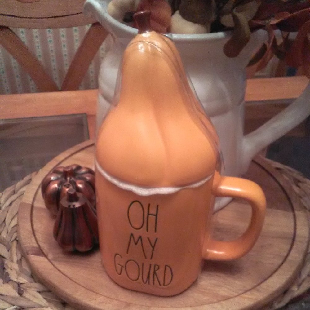 BNIB RAE DUNN Oh My Gourd Mug with Topper